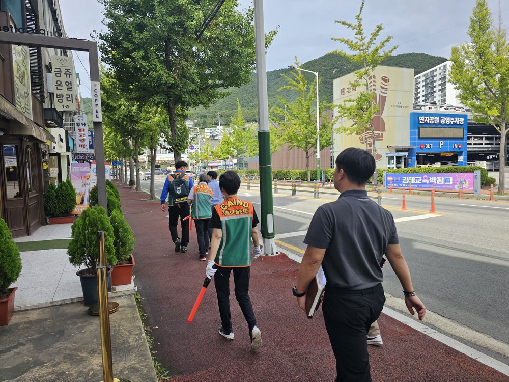 김해시, 경남도·김해자율방재단과 함께 가을철 자전거도로 안전시설물 합동점검 실시
