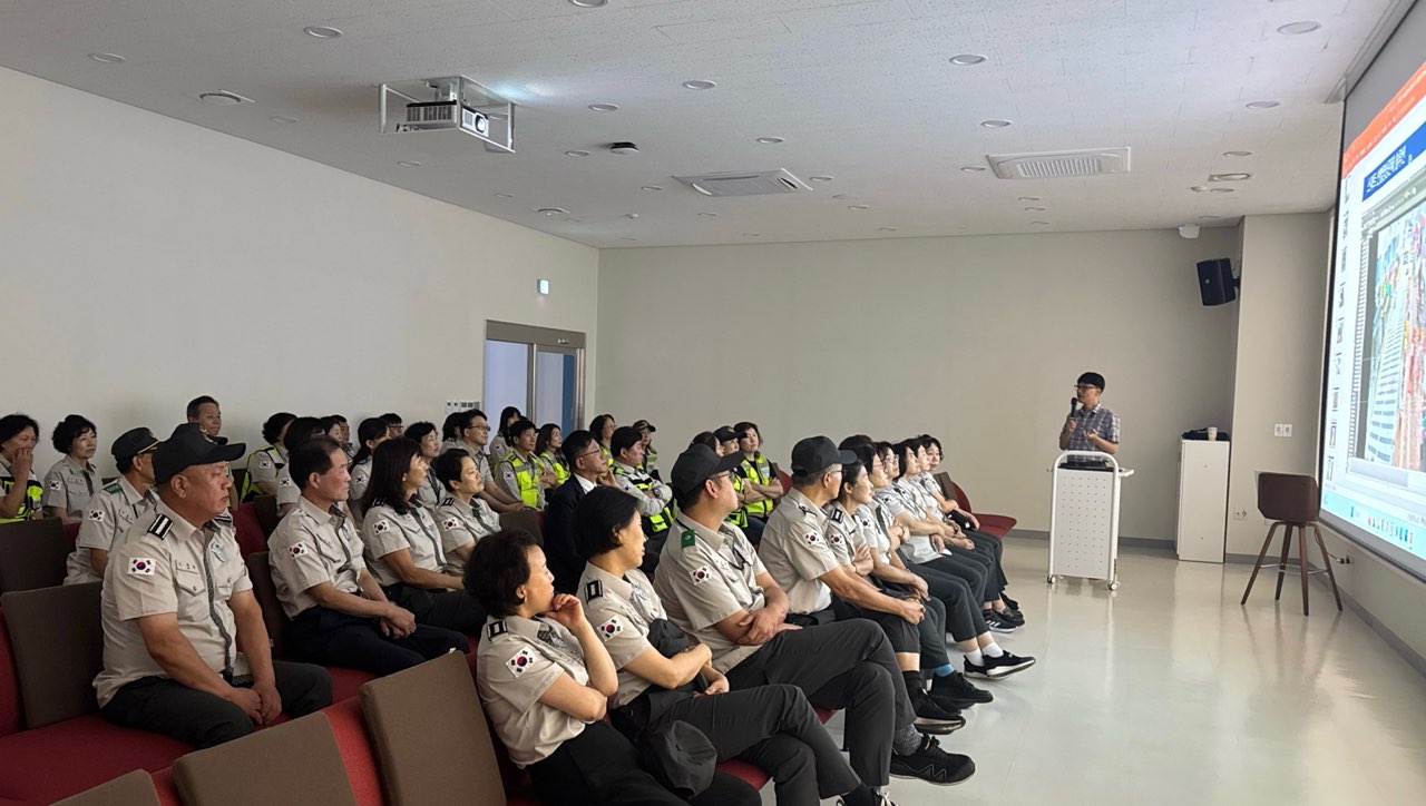 달빛동행 안정화·협력 강화…안양시, 자율방범대와 간담회 개최