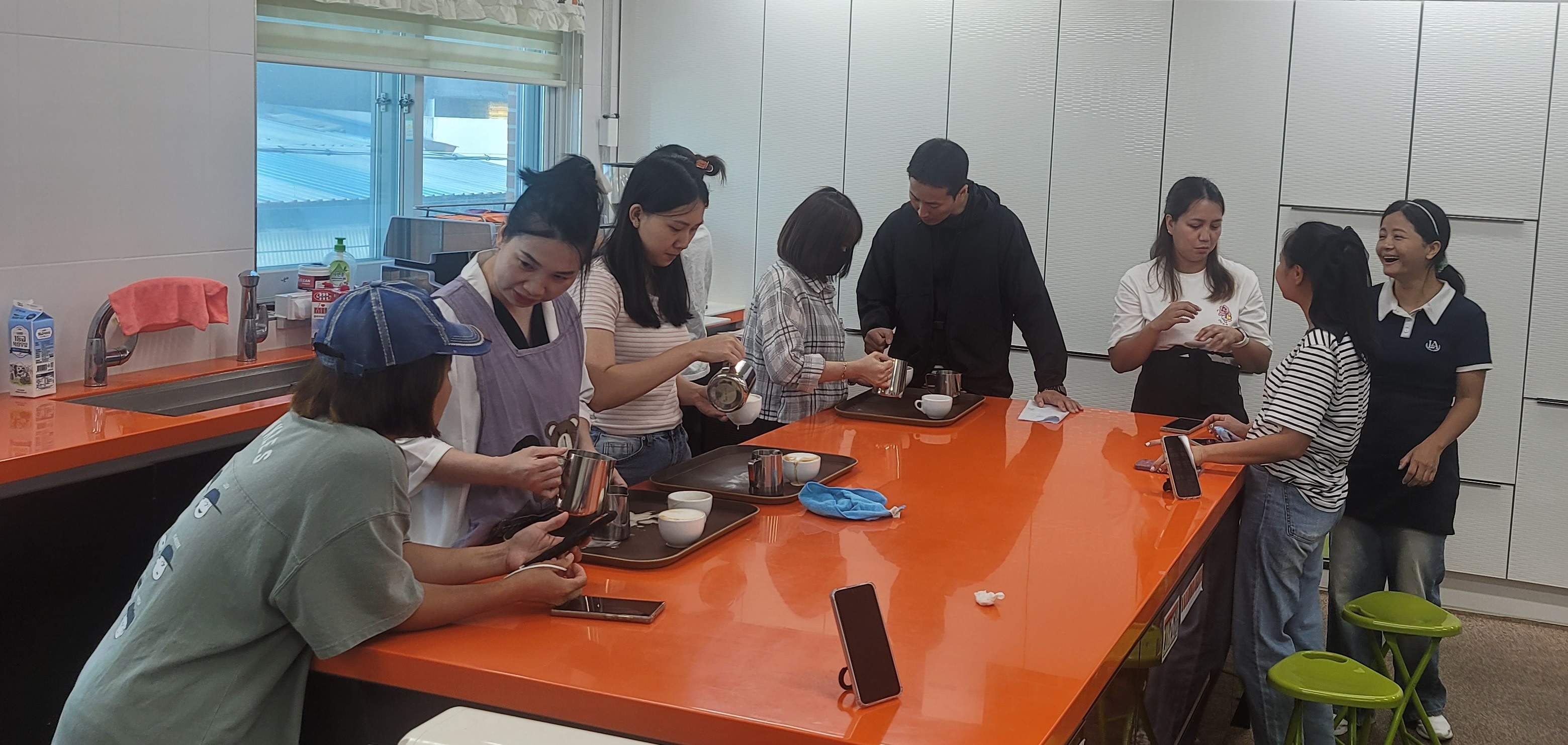 금산군가족센터, 결혼이민자 대상 라떼아트 교육으로 바리스타 꿈 키운다