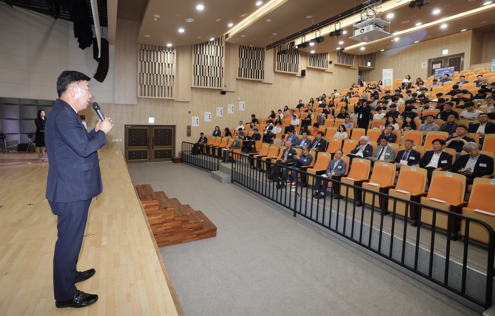“시민과 함께 AI 역량 강화” 청주시, AX 인사이트 포럼 개최