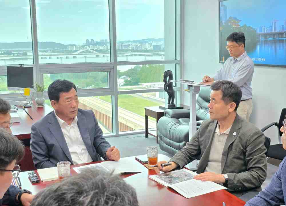 김영길 중구청장, 국회 찾아 현안사업 설명 및 협의