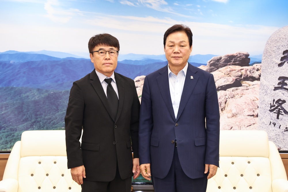 경남도, 경남FC 이흥실 신임 대표이사 면담