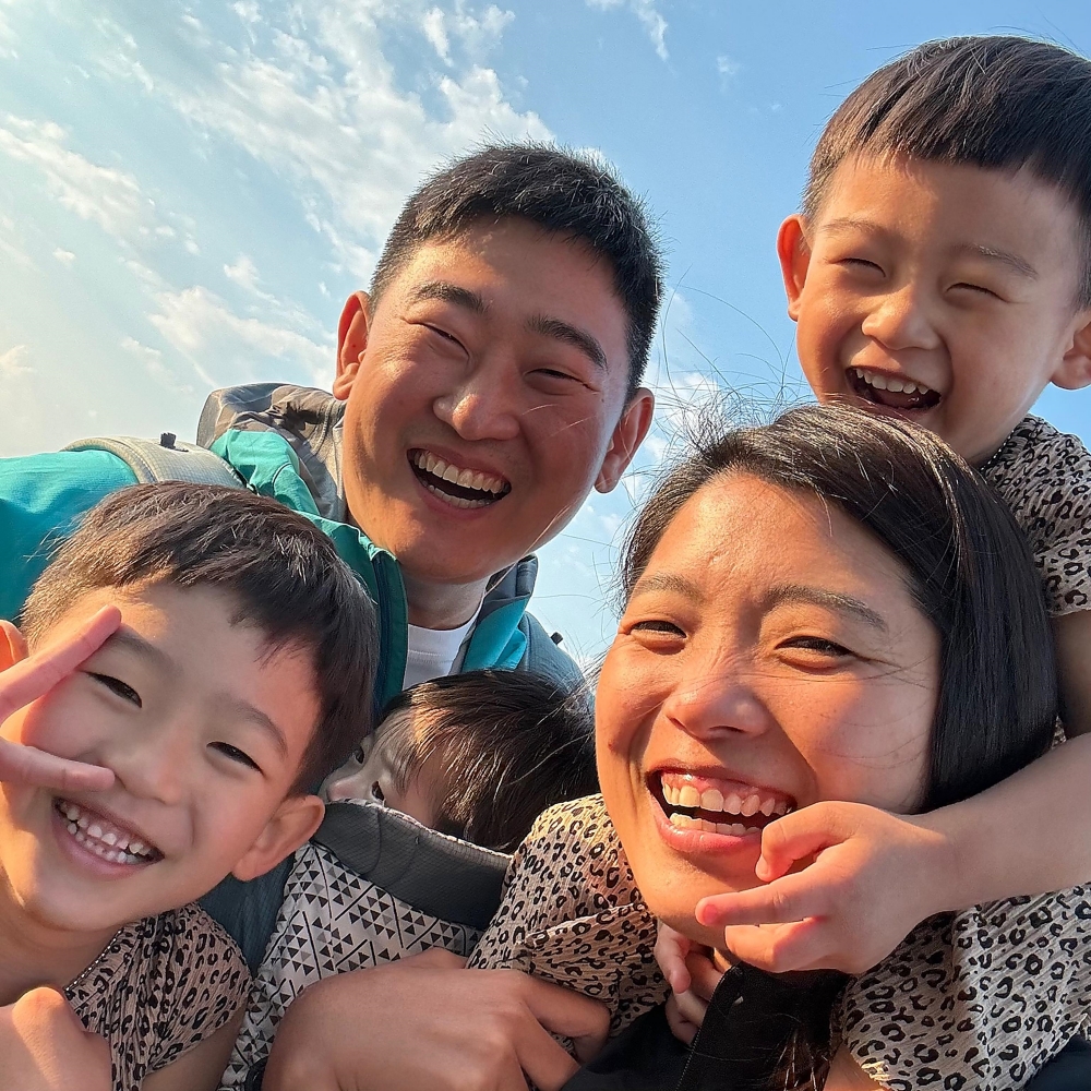고성군, 저출산 극복을 위한 사진 전시회 개최