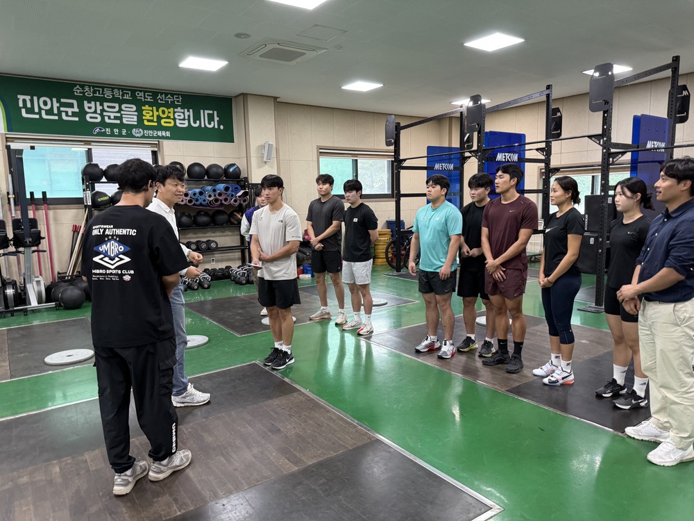 한국체대 썰매부·순창고 역도부, 진안군에서 전지훈련에 매진