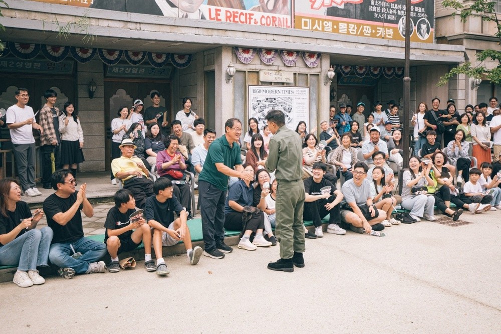 논산문화관광재단,‘1950스튜디오 야간개장 공연’추석연휴 시민과 관광객 큰 호응 속 마무리