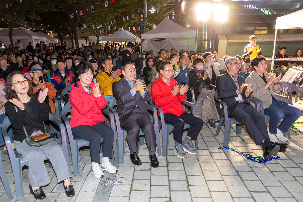 “가을바람 따라 웃음꽃 만발”… 영등포구 전역이 가을 축제장으로 변신