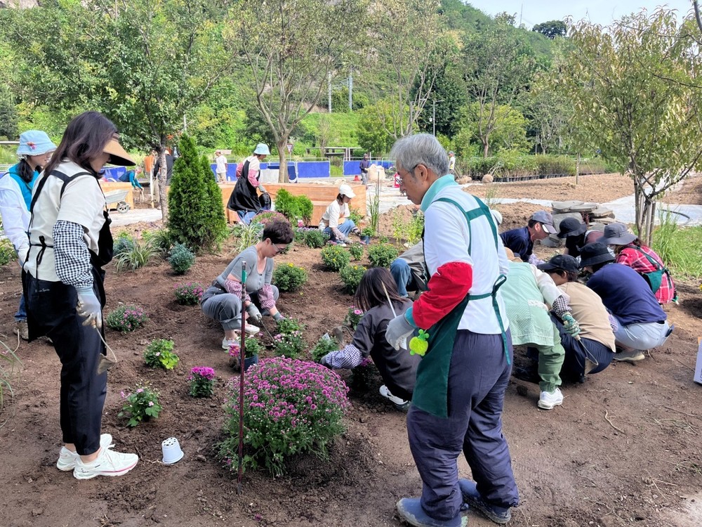 성동구, 전문 역량 강화 위한 ‘마을정원사 양성교육 심화과정’ 운영