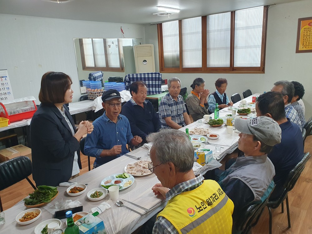 합천군 적중면, 기간제근로자와 소통의 자리 마련
