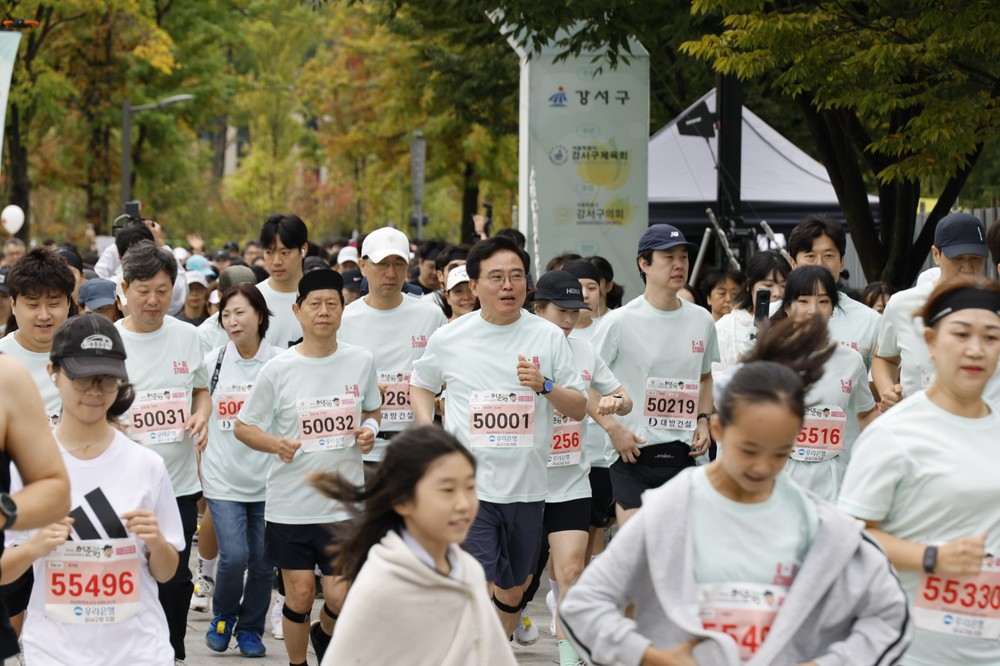 진교훈 강서구청장, 2,600여 명과 함께 ‘제3회 강서 허준런’ 뛰어