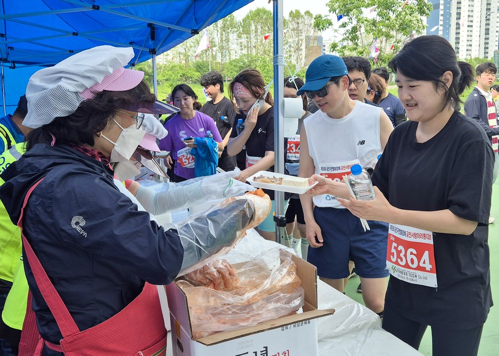 “수육 먹고 건강도 챙기고”… 26일 금천 수육런