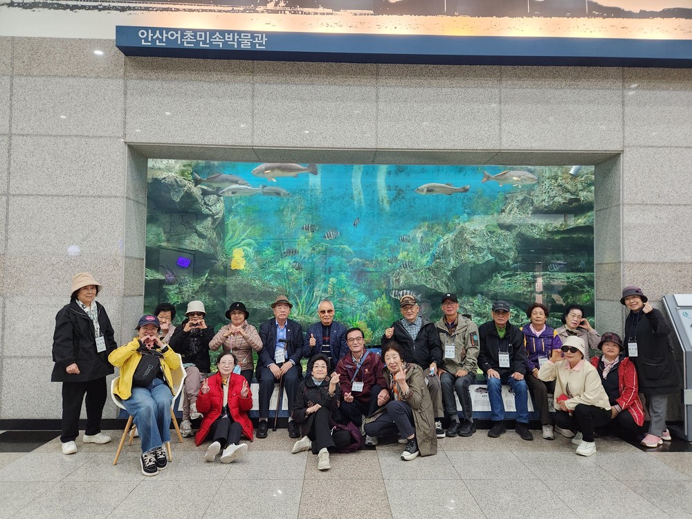 정릉4동 주민자치회, 어르신과 함께한 효도여행… 정이 넘치는 하루
