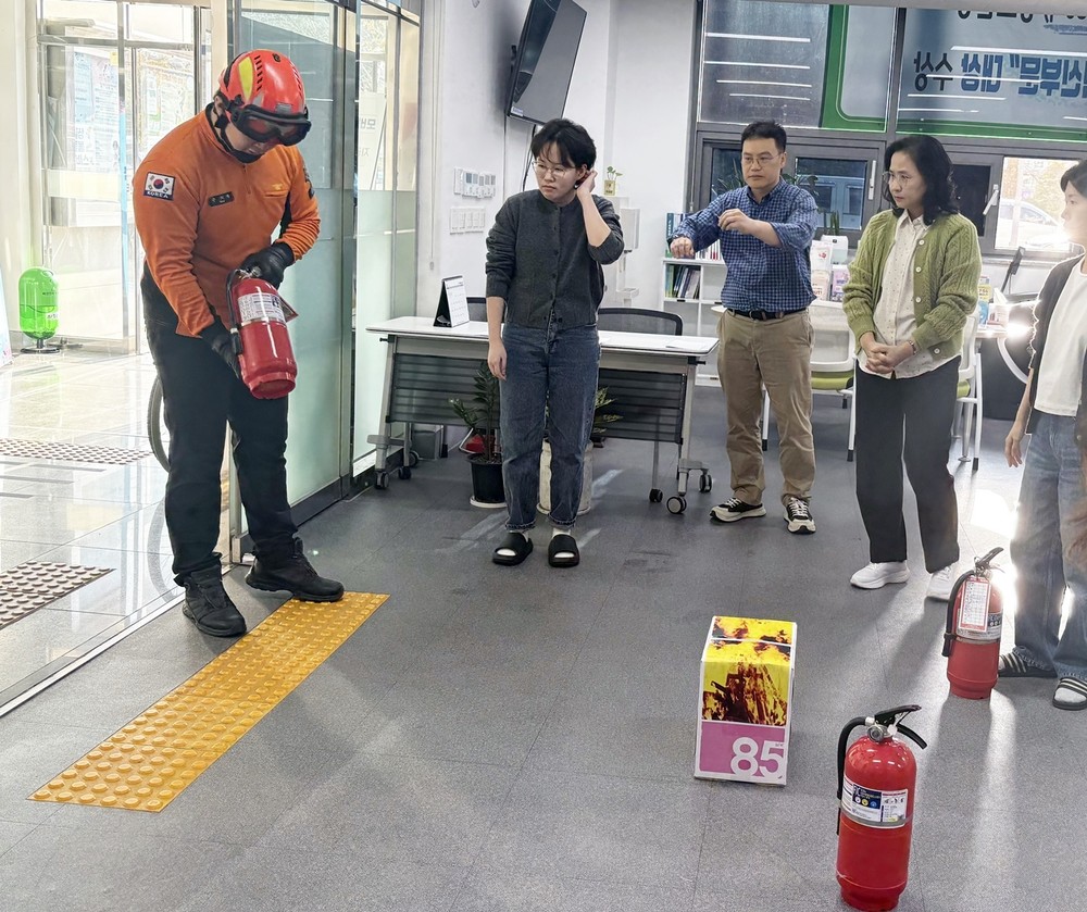“실전처럼”…정읍시 시기동, 119안전센터와 합동 소방훈련