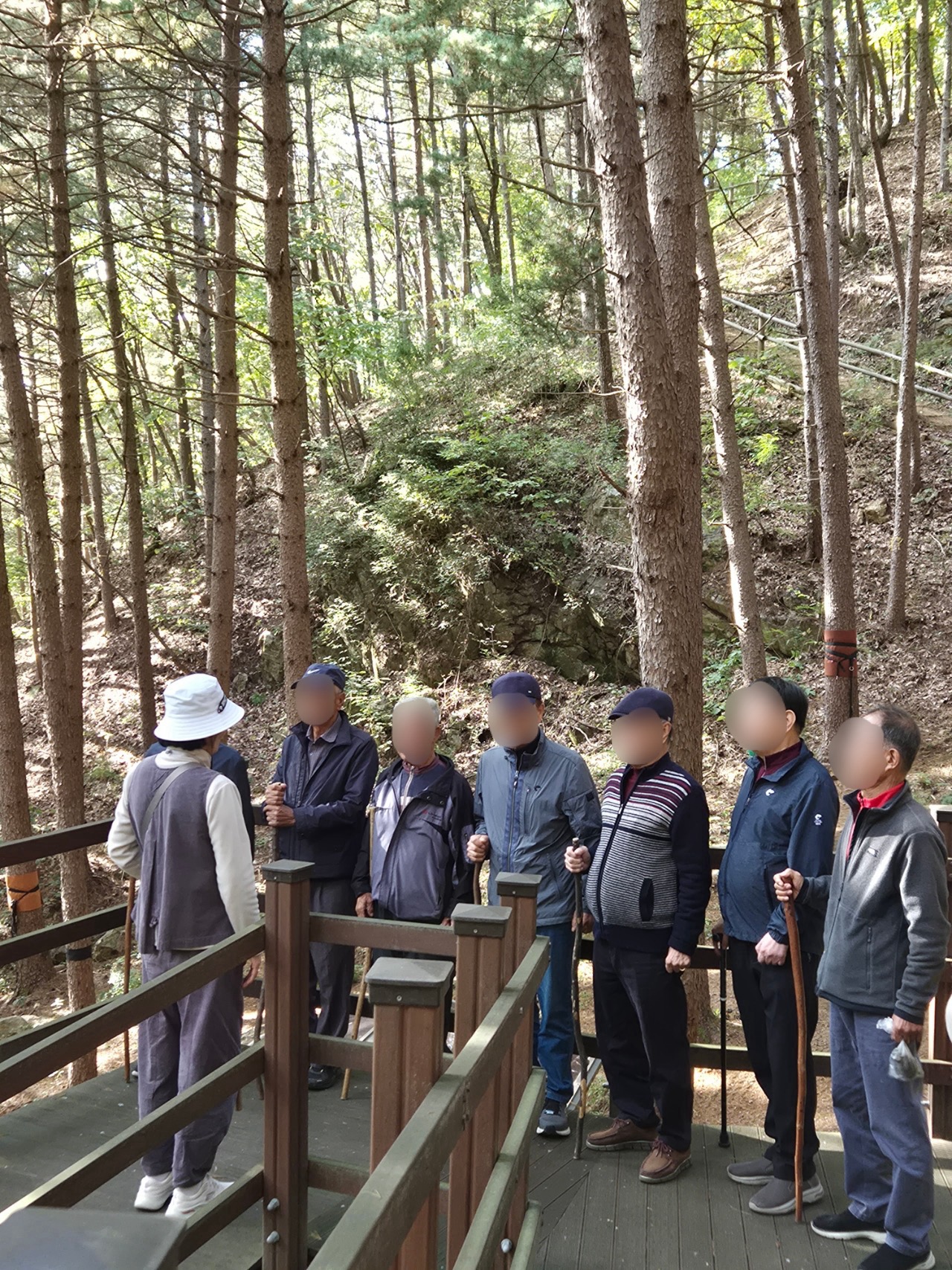동두천시치매안심센터, 송내2통 치매안심마을 대상 산림치유프로그램 실시