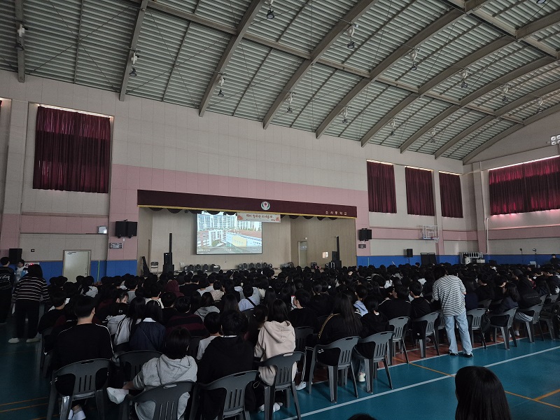 우리학교 홍보 영상은 드론으로 우리가 직접 만들어요!