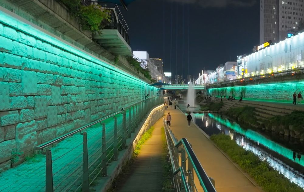 서울시, 청계천의 밤을 빛으로 밝히며 '새로운 20년' 시작한다