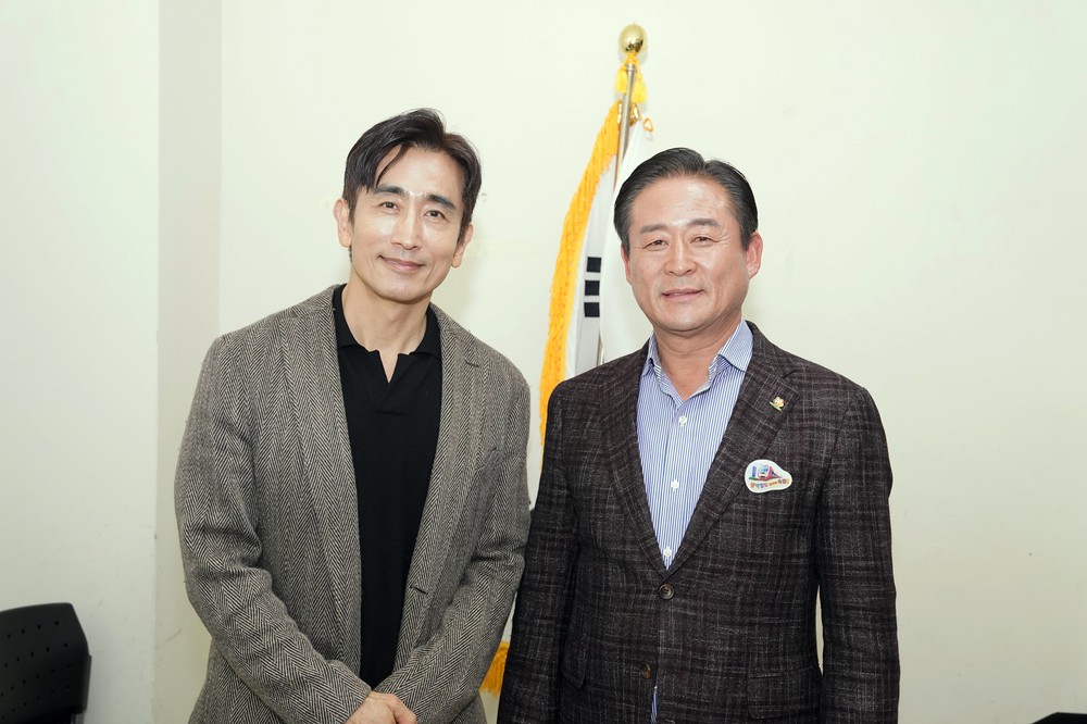 홍천군립도서관, 체크인 고향사랑 라이브러리 「차인표 작가 강연」으로 성공적 마무리