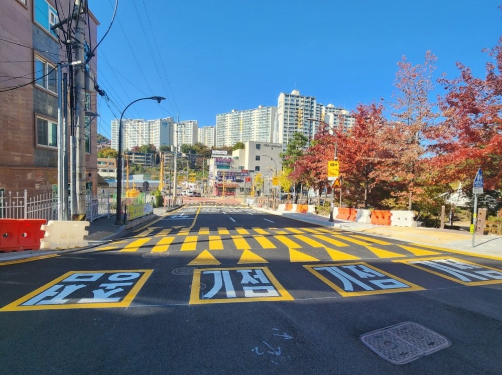 용인특례시, 마북동 교동마을 현대홈타운 정문 앞 우회전 전용차로 확장 개통