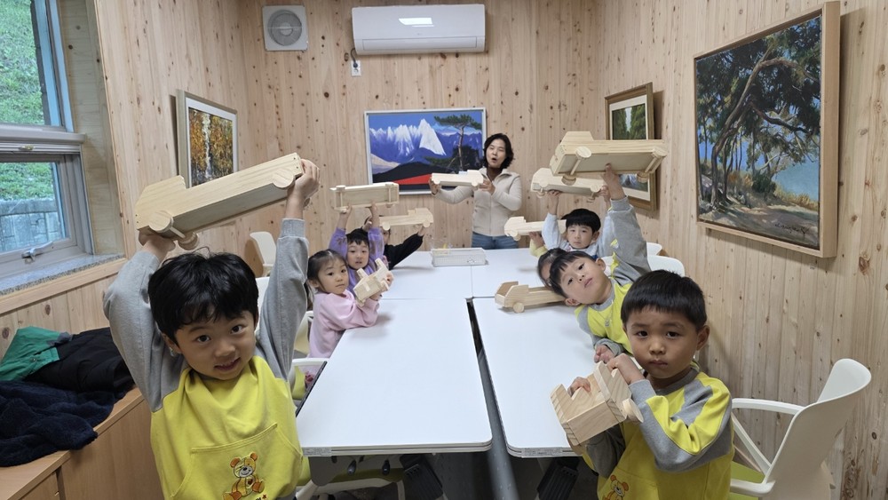 가평군, 명지산서 어린이 목재체험 교실 운영