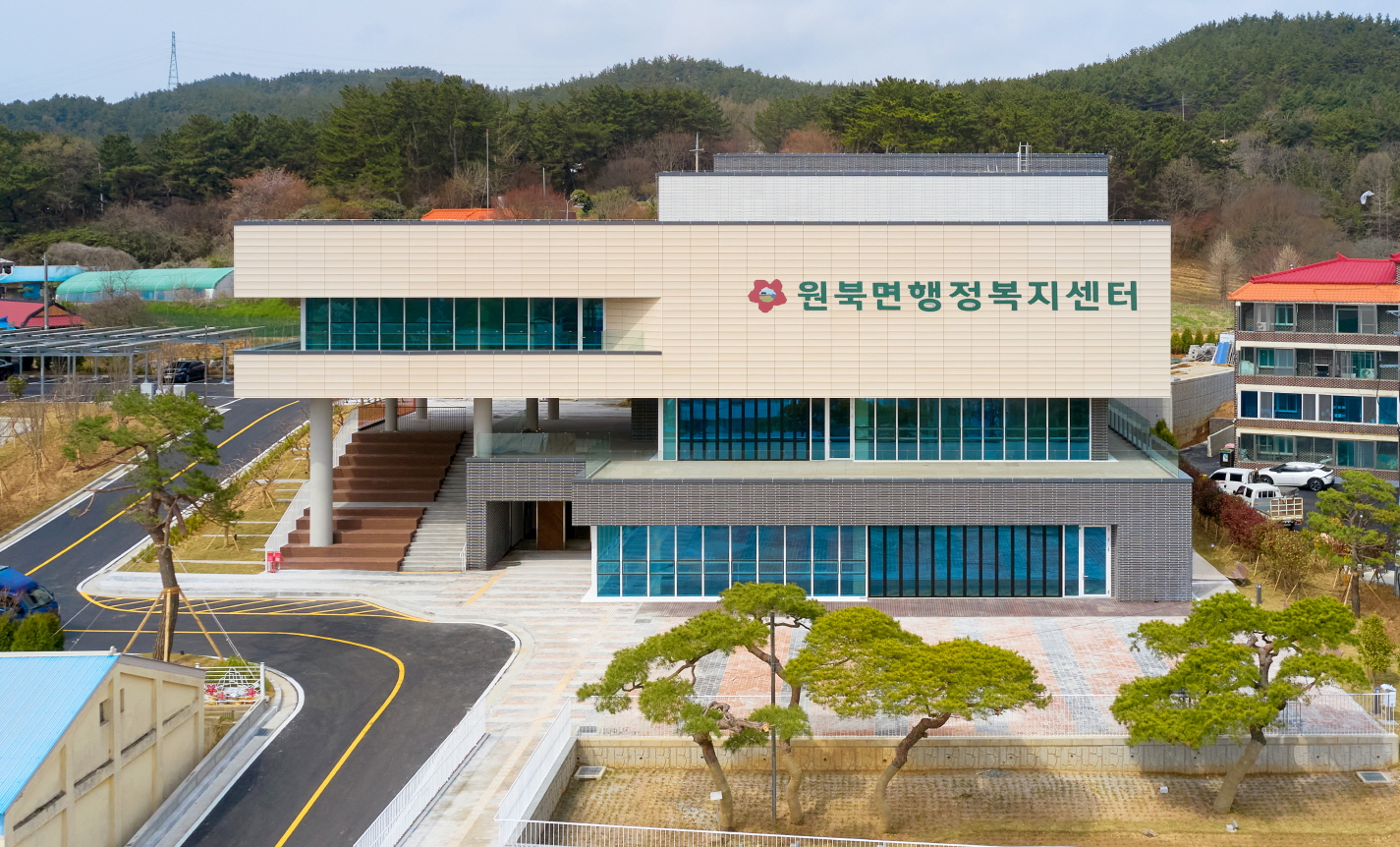 태안군 원북면 행정복지센터, 충청남도 건축상 대상 수상!