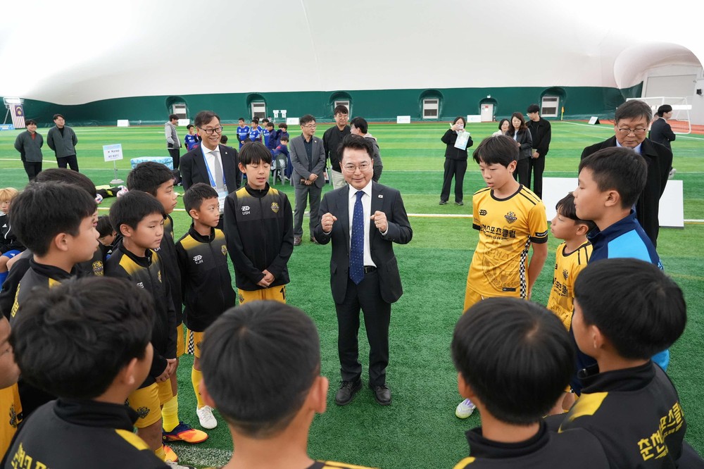 춘천에서 우정과 열정 나눈 아시아 축구 꿈나무