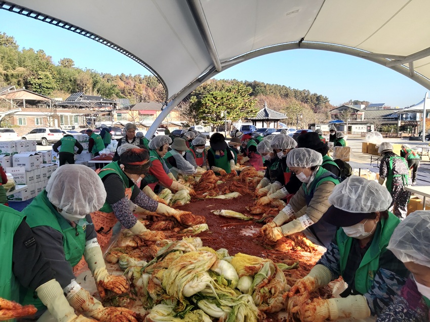 따뜻한 마음!! 새마을운동진안군지회, 사랑의 김장나누기 행사