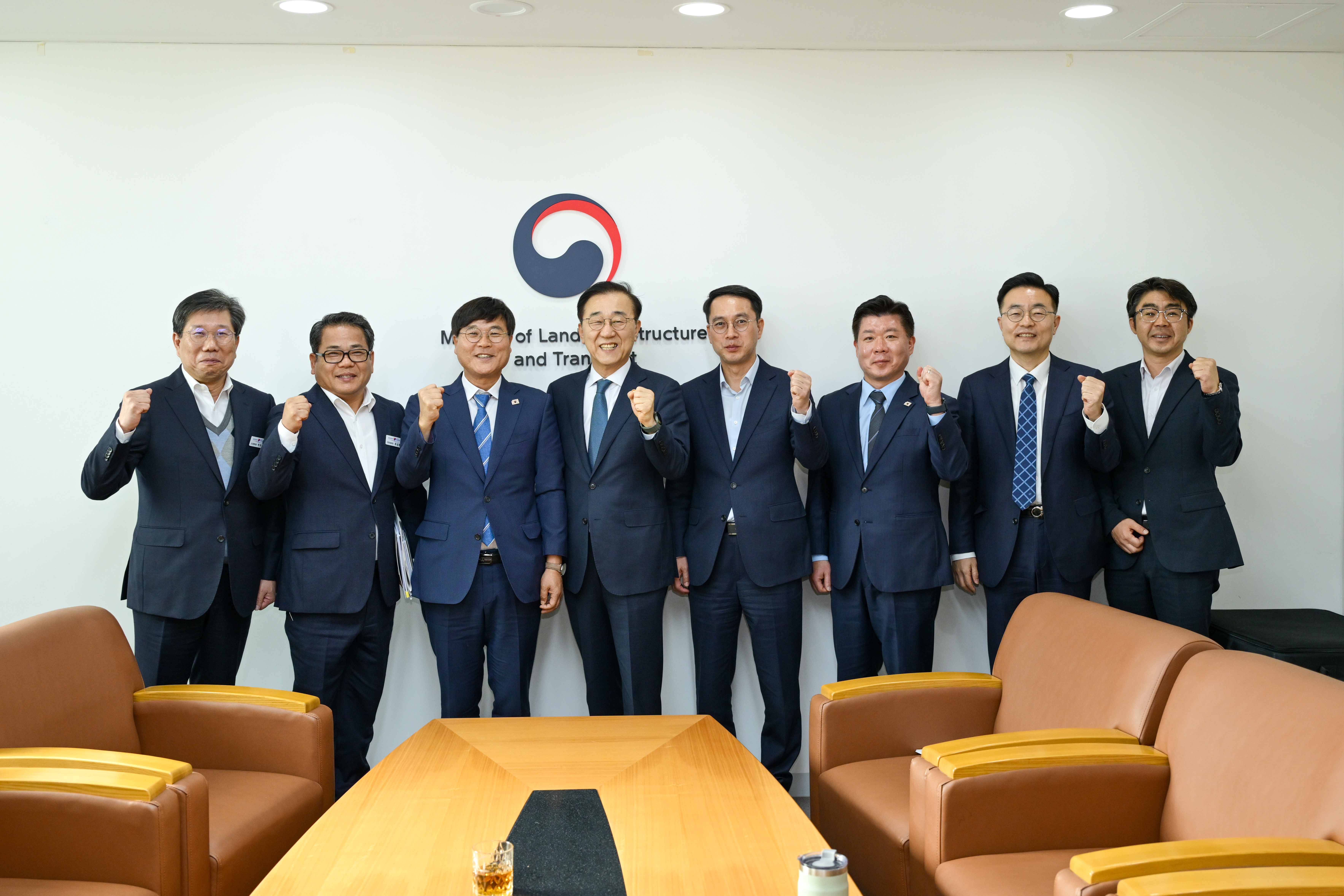 남부내륙철도 착공식 거제 개최, 한․아세안 국가정원 예산 반영 적극 건의