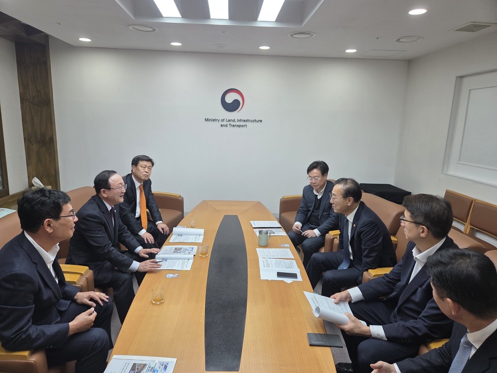 김덕현 연천군수, 김윤덕 국토교통부 장관과 지역현안 논의