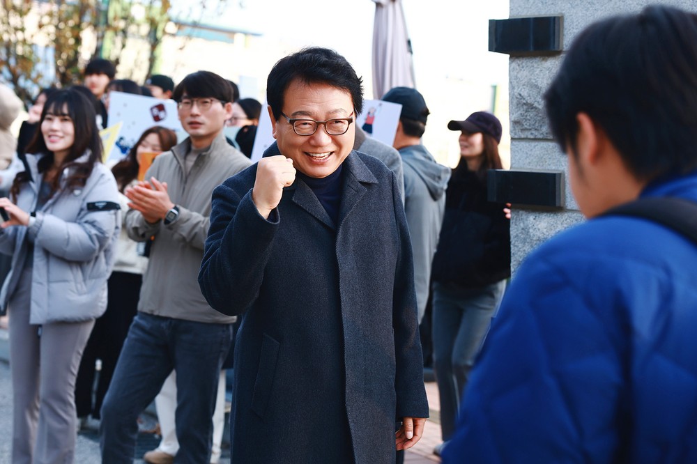손병복 울진군수, 수능시험장 방문해 수험생 격려