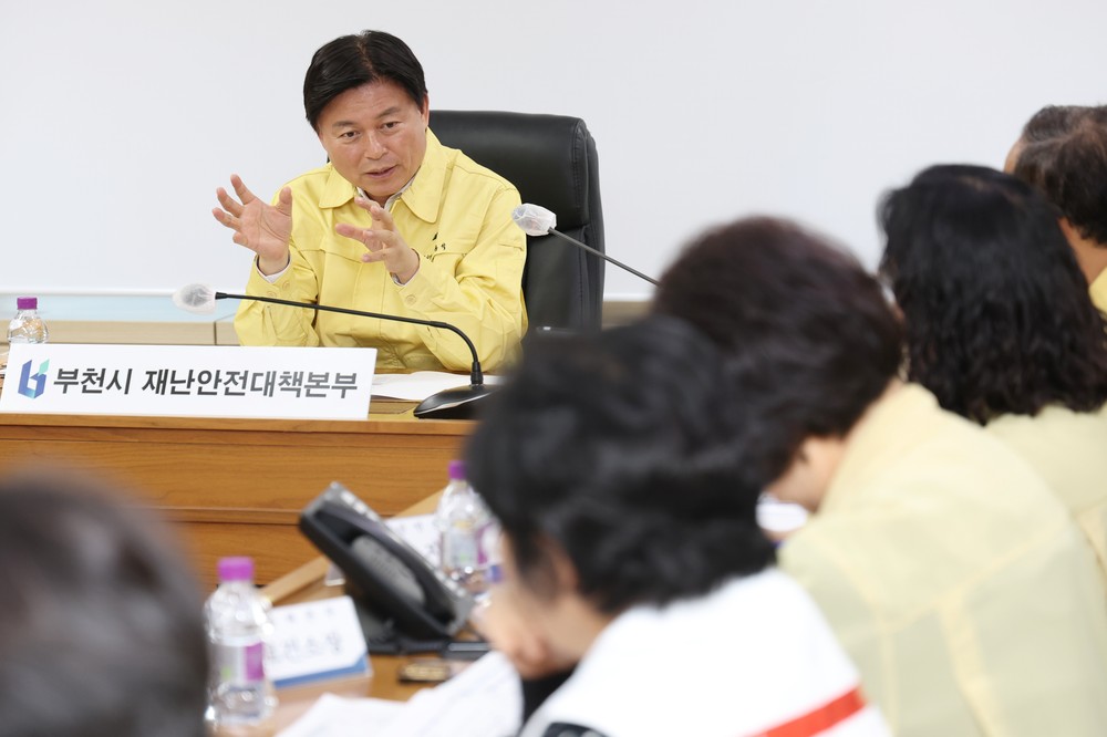 조용익 부천시장, 트럭 돌진 사고 수습 위해 긴급 재난안전대책회의 주재