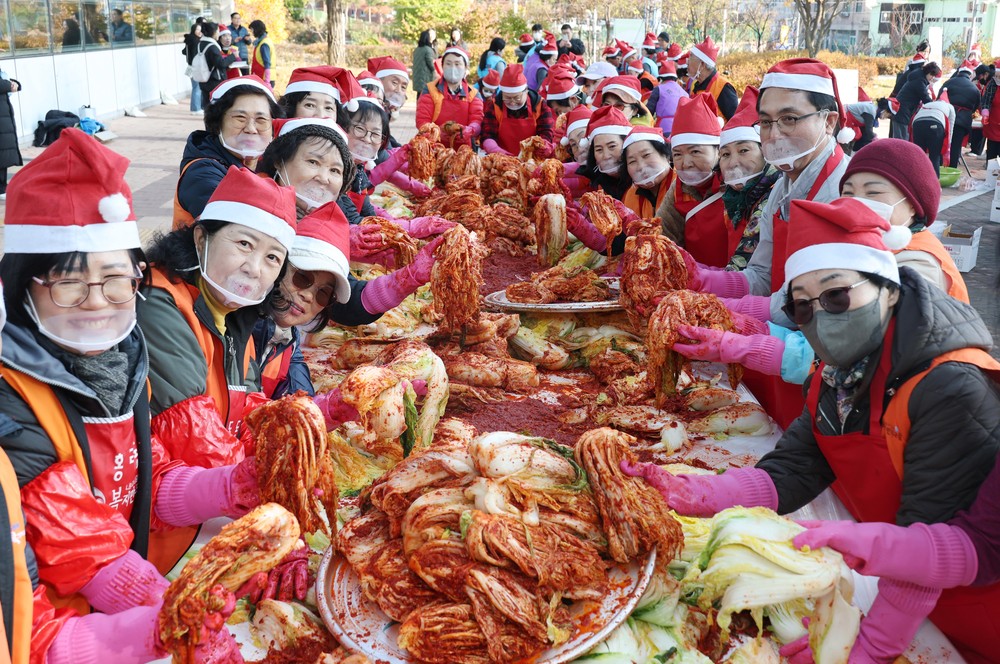 대전 동구, 천사의 손길로 만든 ‘김장’… 이웃에 온기 전해