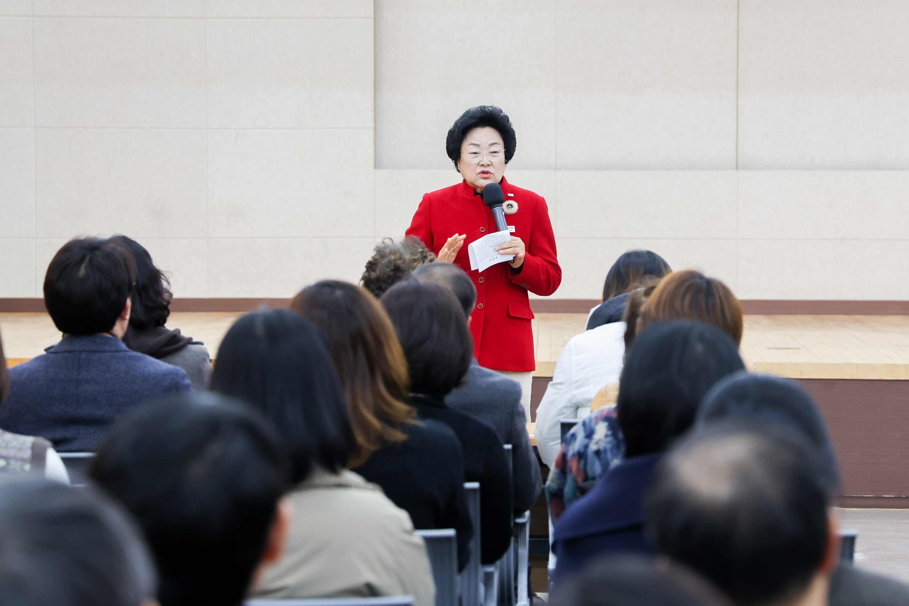 이천시, 2025년 장기요양요원 처우개선비 신설… 1월부터 지급 개시