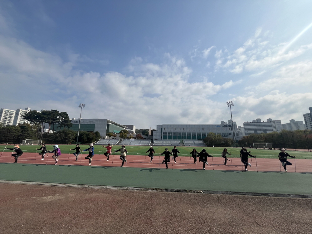 고양시 덕양구보건소, “걷기에서 근력운동까지” 노르딕워킹교실 성료