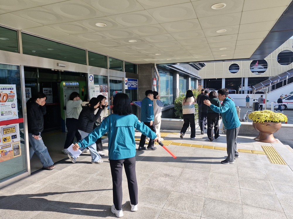 통영시, 청사 화재발생 대비 합동 소방훈련 실시