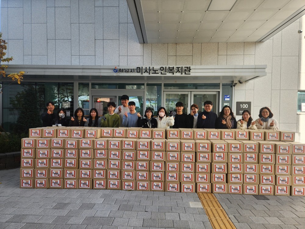 하남시미사노인복지관, 지역사회 1인 취약 가구 어르신 537명 대상 김장 김치(5kg) 전달