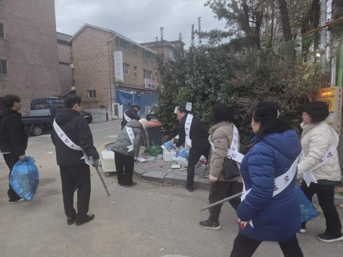 보산동 주민자치, 쓰레기 무단투기 근절 위한 ‘보산 어벤져스’활동 전개