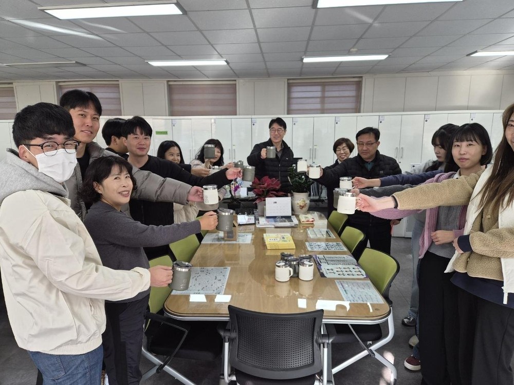 야로면사무소, 1회용품 저감을 위한 다회용 머그컵 배부