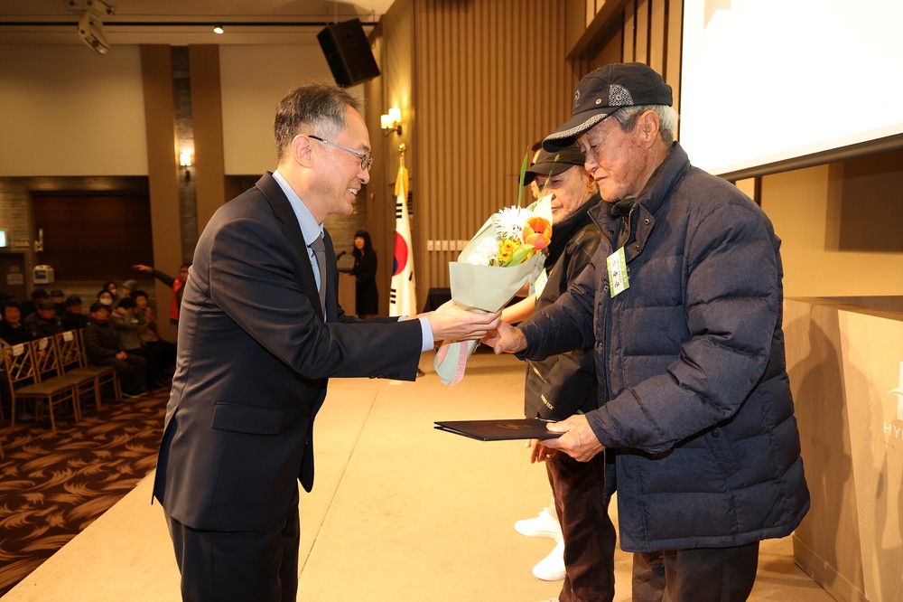 동해시, 2025년 노인일자리·사회활동 평가회 성료 ‘노년에도 활기찬 사회참여’