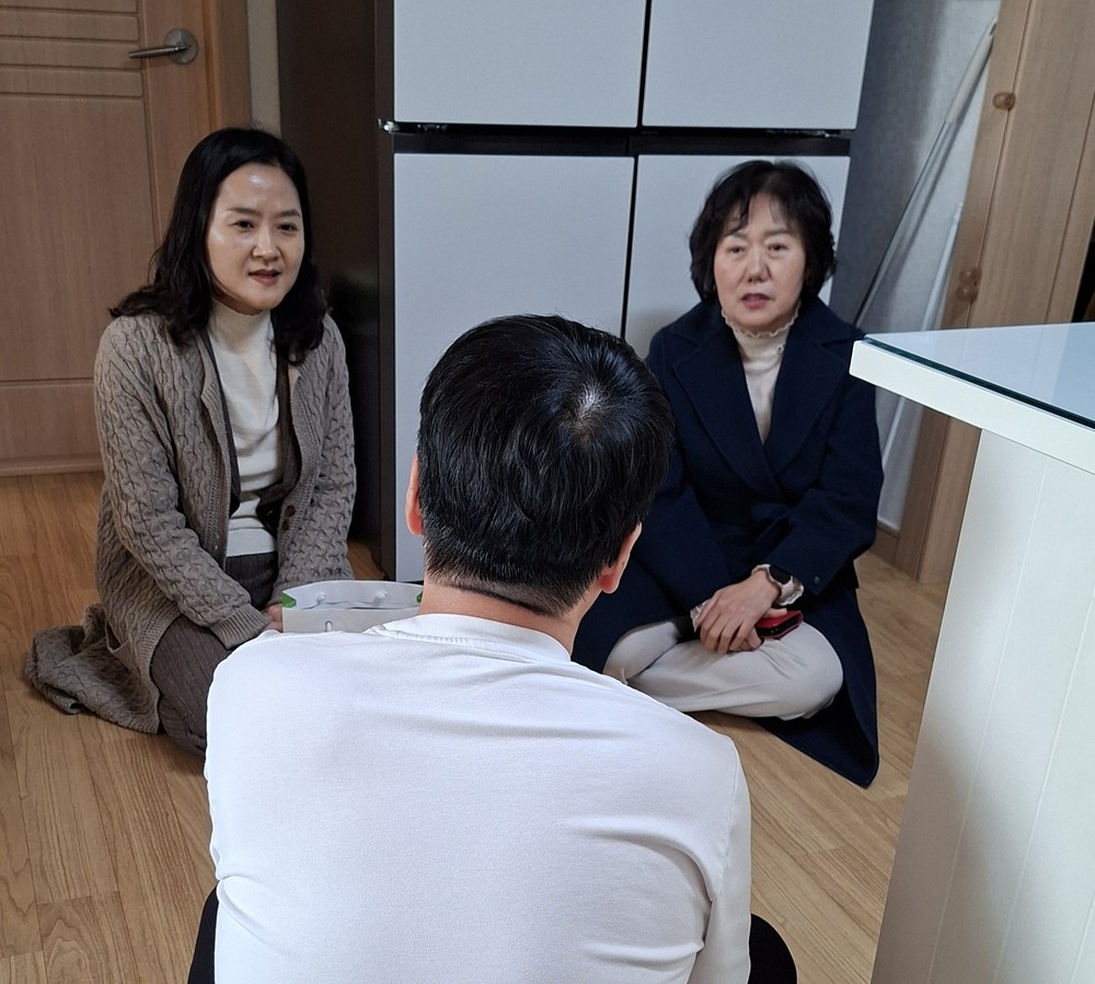 오산시 신장1동, ‘찾아가는 보건복지 방문의 날’ 운영…취약계층 가정 직접 방문