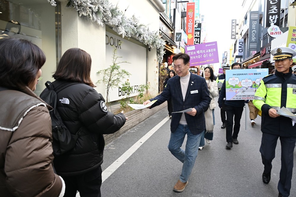 대전 중구, 중부모범운전자회와 함께하는 ‘기분 좋은 동행’으로 원도심 교통안전·소통 강화