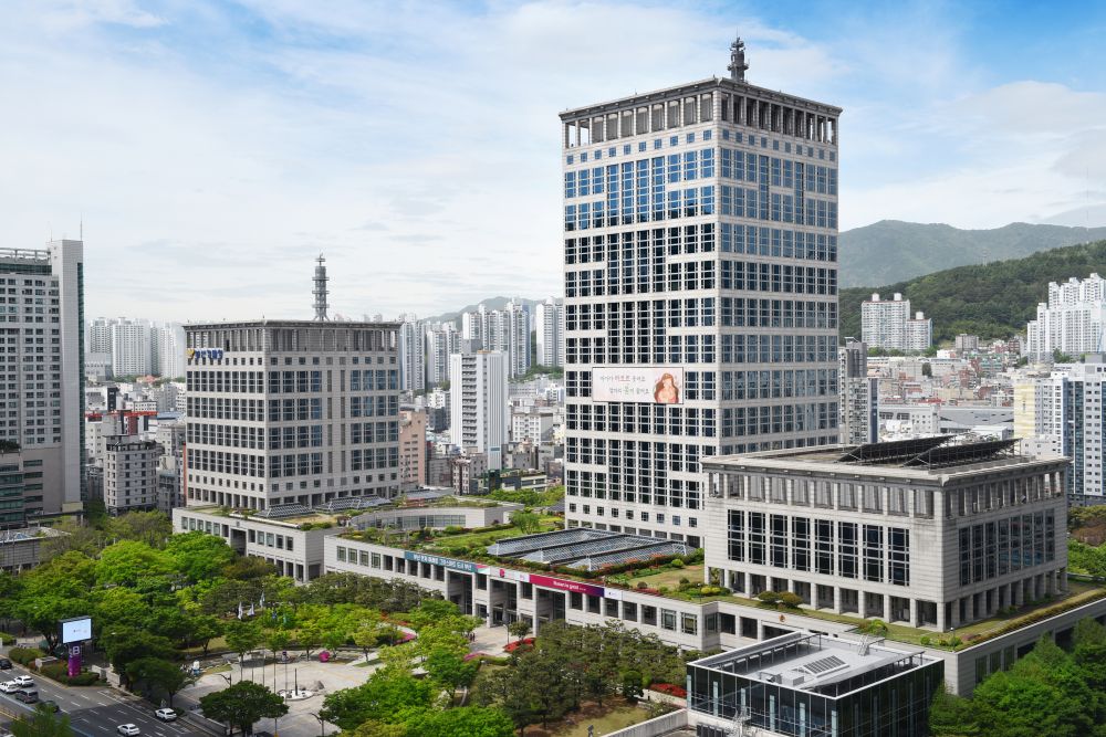 2025 부산, 13일간 스포츠 대장정 성공적 마무리 … 미래를 향한 힘찬 도약!