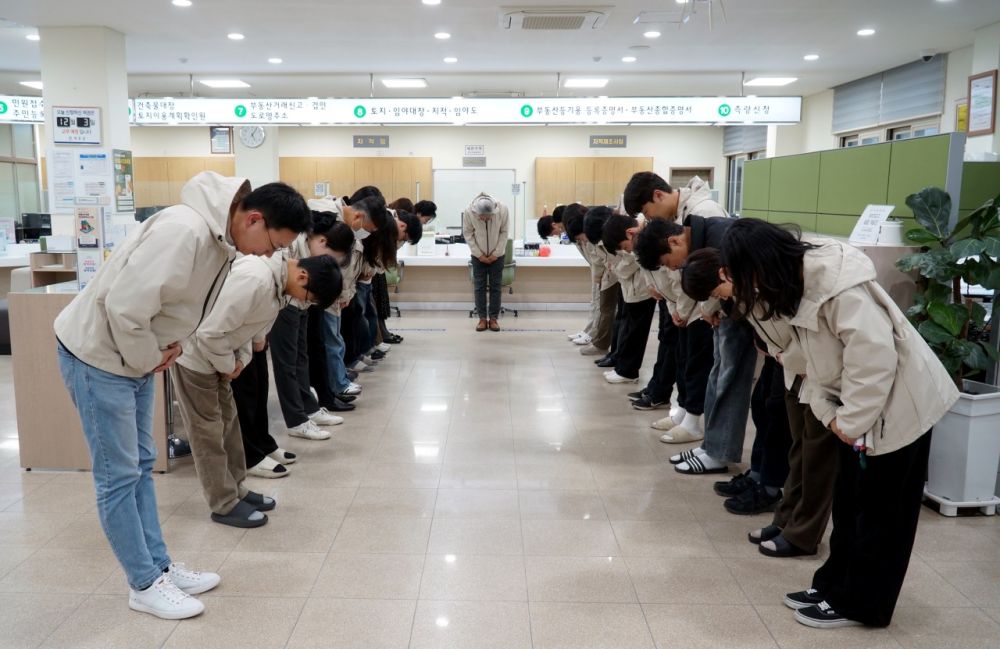 보은군, 민원실 직원 친절교육 실시… 군민 중심 서비스 정신 되새겨
