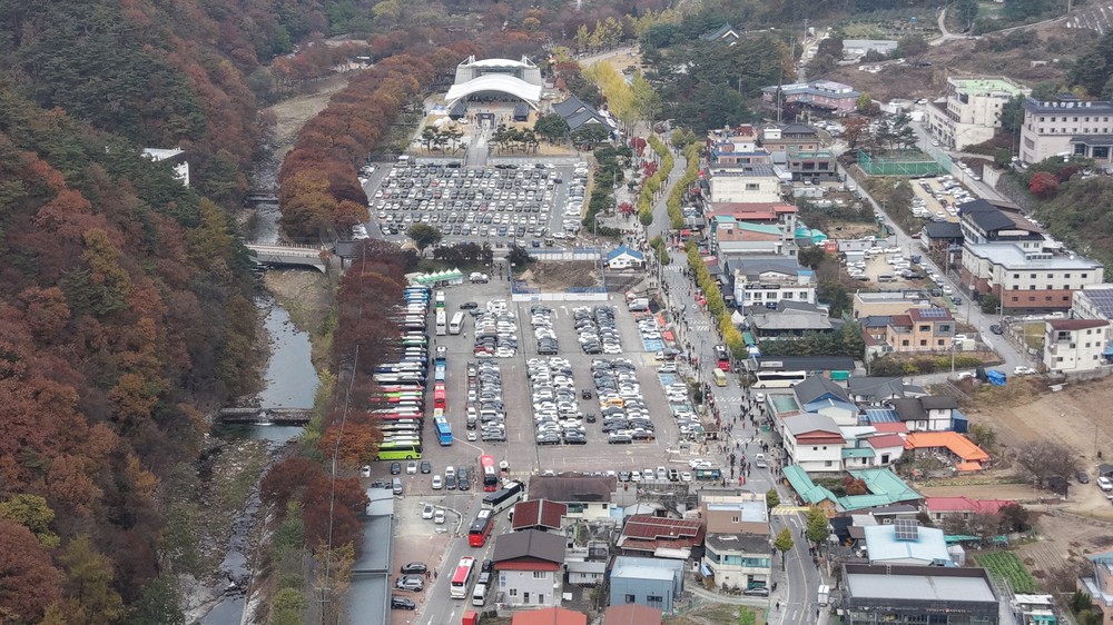 문경새재도립공원, 관광 열기 폭발 작년 대비 방문객 급증