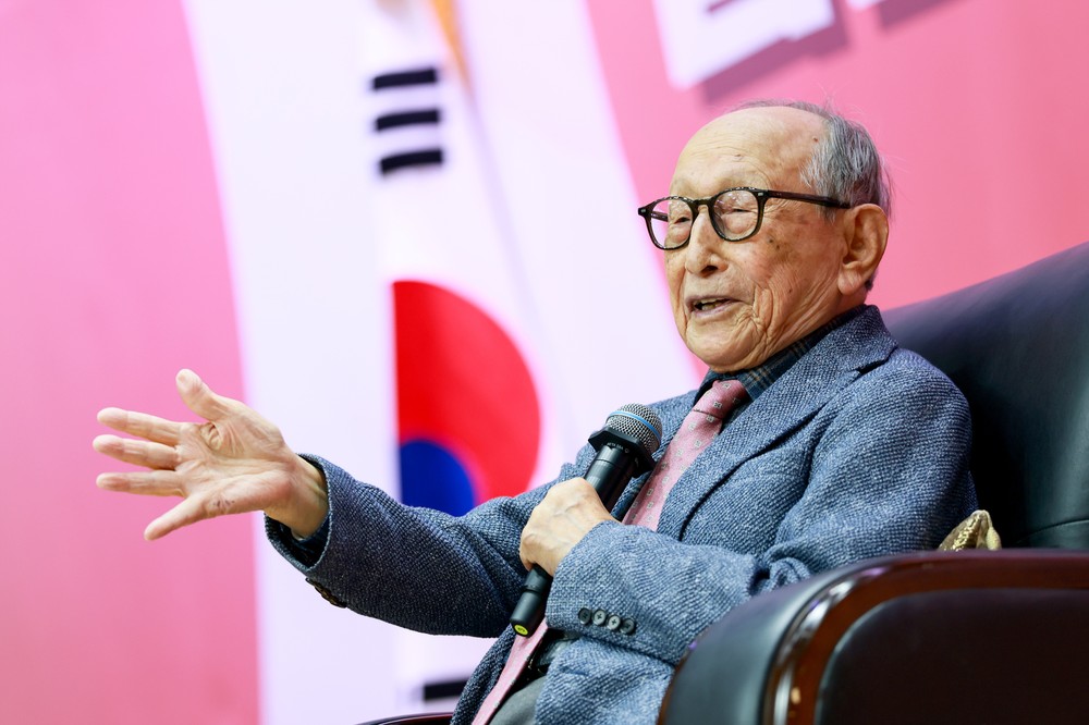 김형석 교수, 12월 강연으로 인문학 대장정 마무리