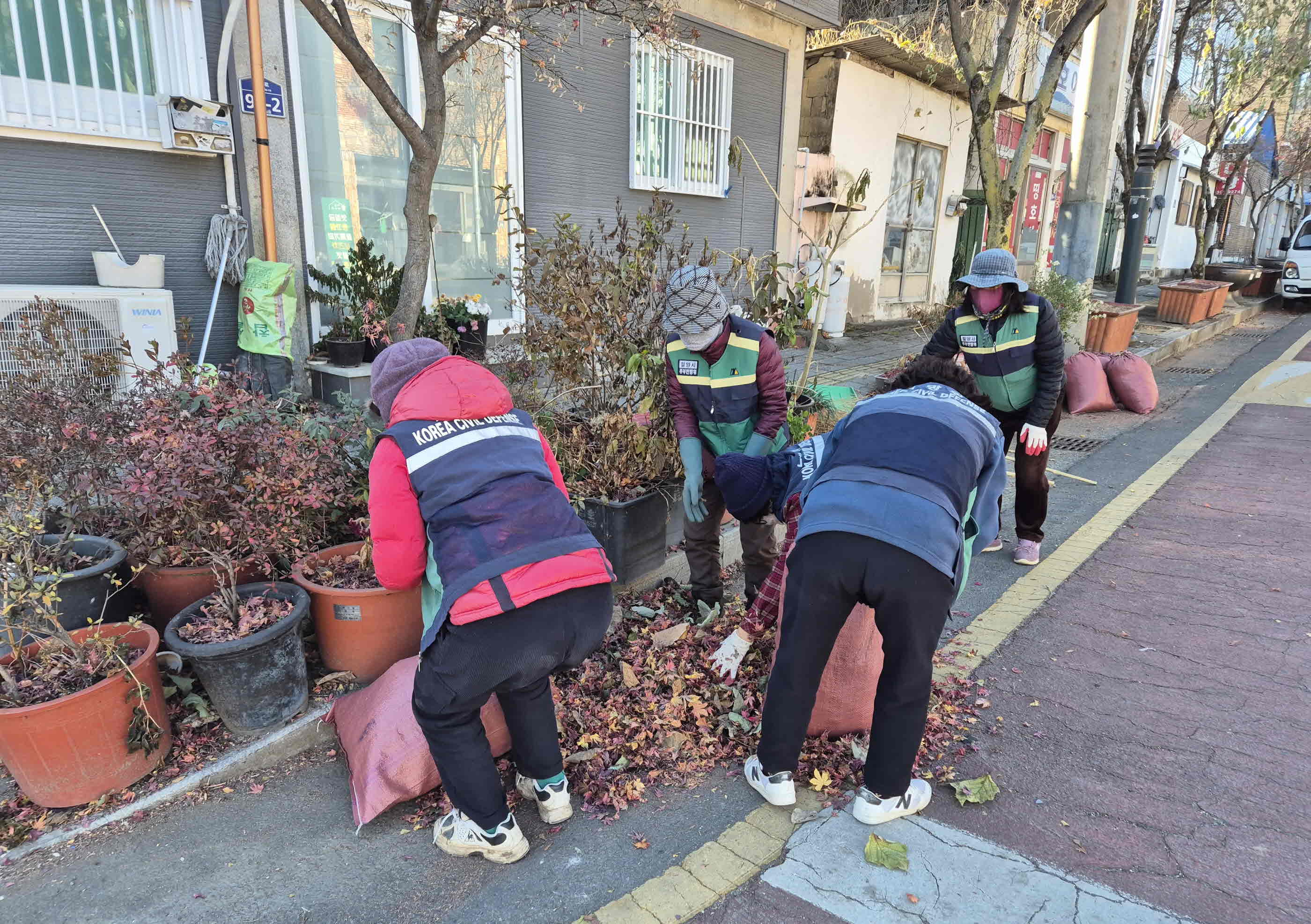 밀양시 청도면 여성민방위기동대, 환경 정비 실시