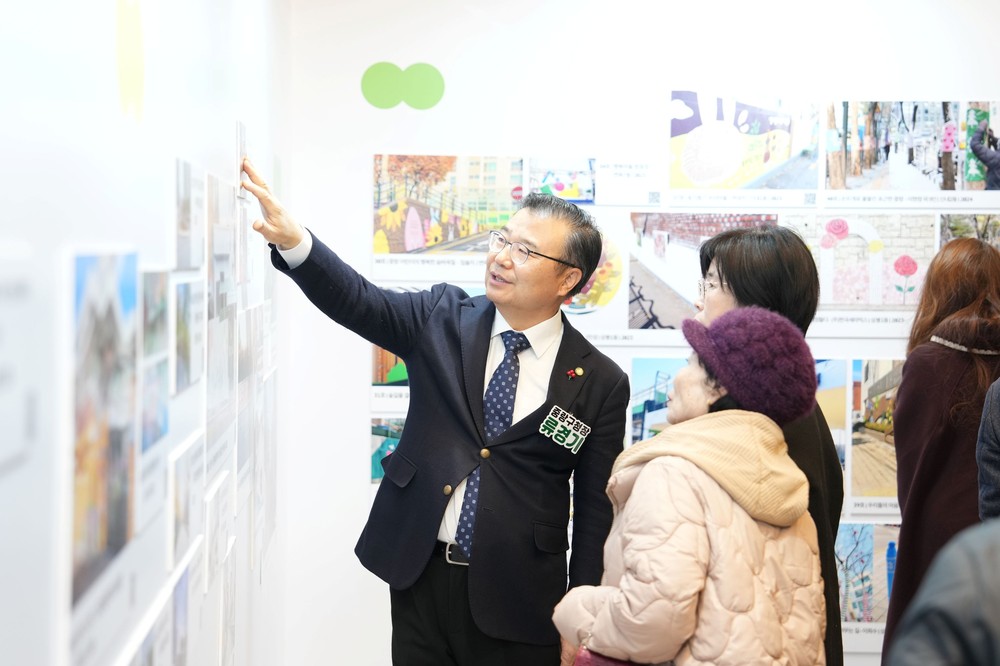 중랑구, ‘우리 동네 미술관’ 7년 여정 작품 기록 전시