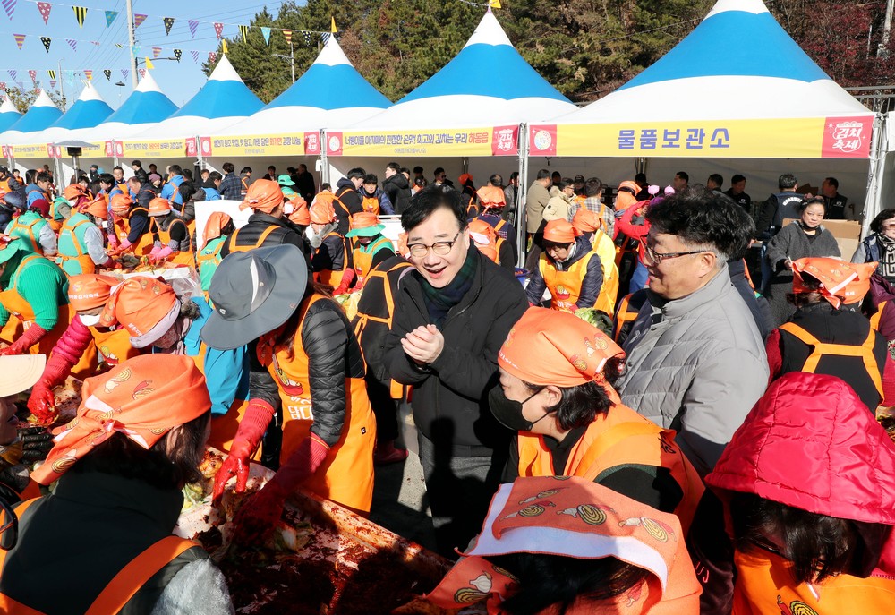 “별천지하동 김치축제” 5천 명 북적..함께하는 공동체 축제로 호평
