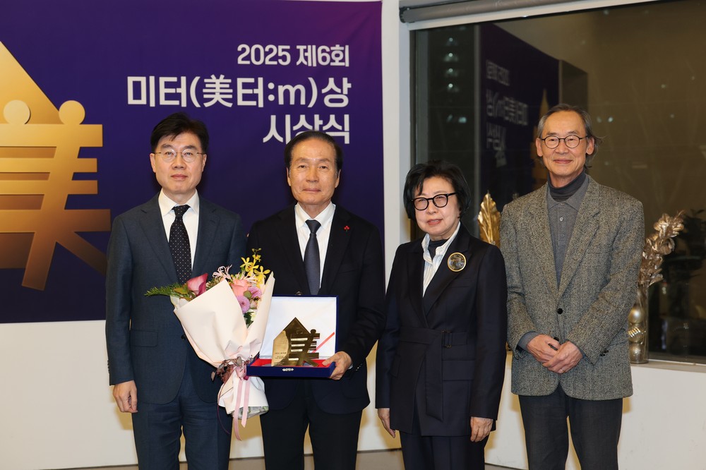의성군 청춘어람·청년키움센터, 2025 미터상 최우수상 공동 수상