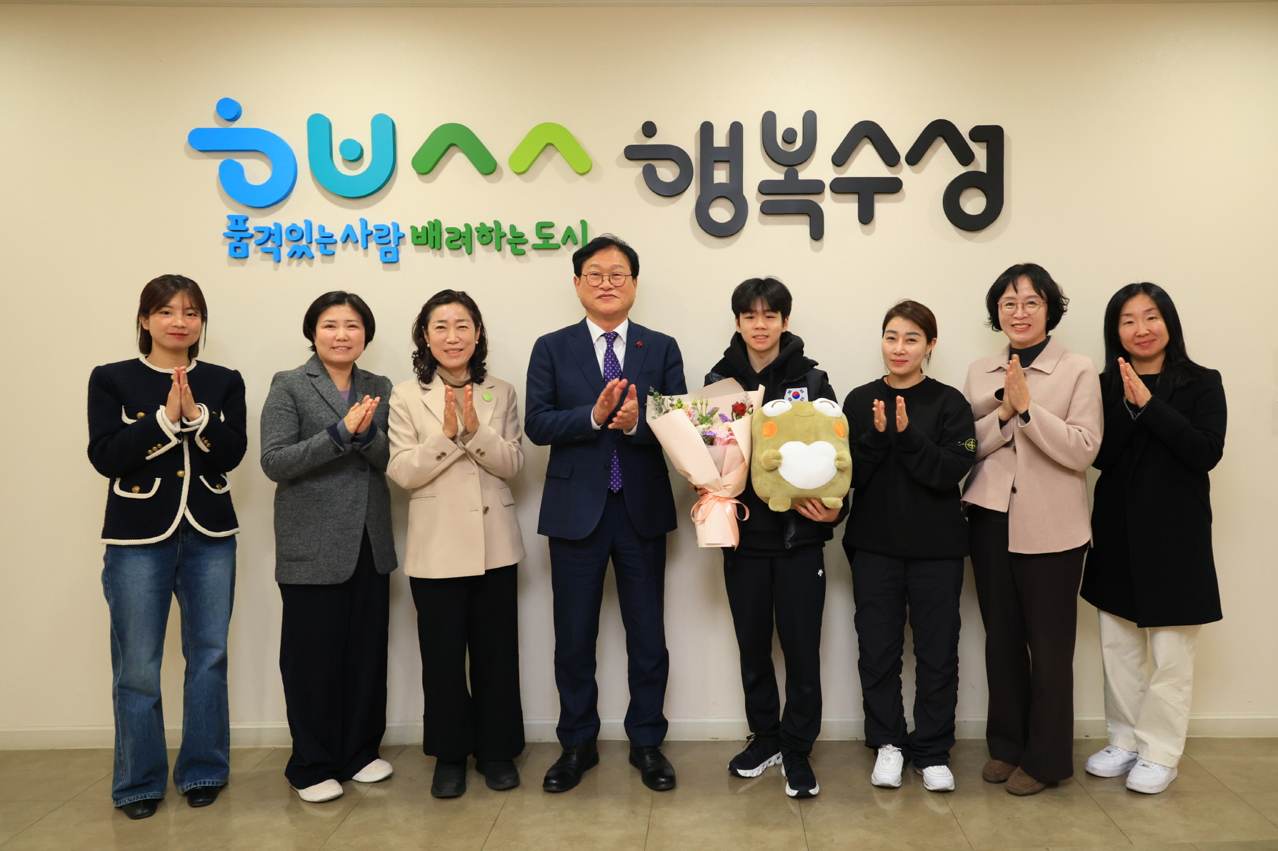 수성미래교육재단, ISU 주니어 그랑프리 파이널 우승 서민규 선수 초청해 격려