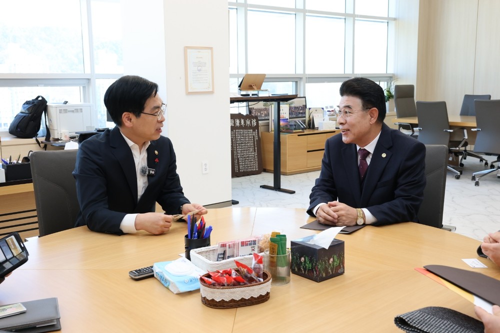 계룡시, 행정안전부 방문...지역 현안 해결 위한 적극 건의