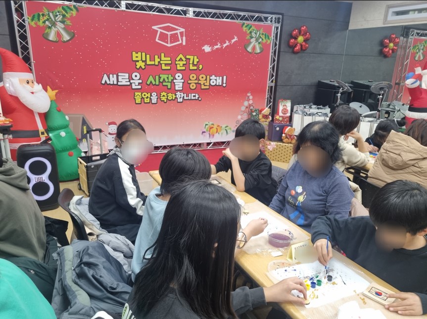 “너의 미래를 응원해”… 은평구 드림스타트, 졸업행사로 아동의 새로운 출발 격려